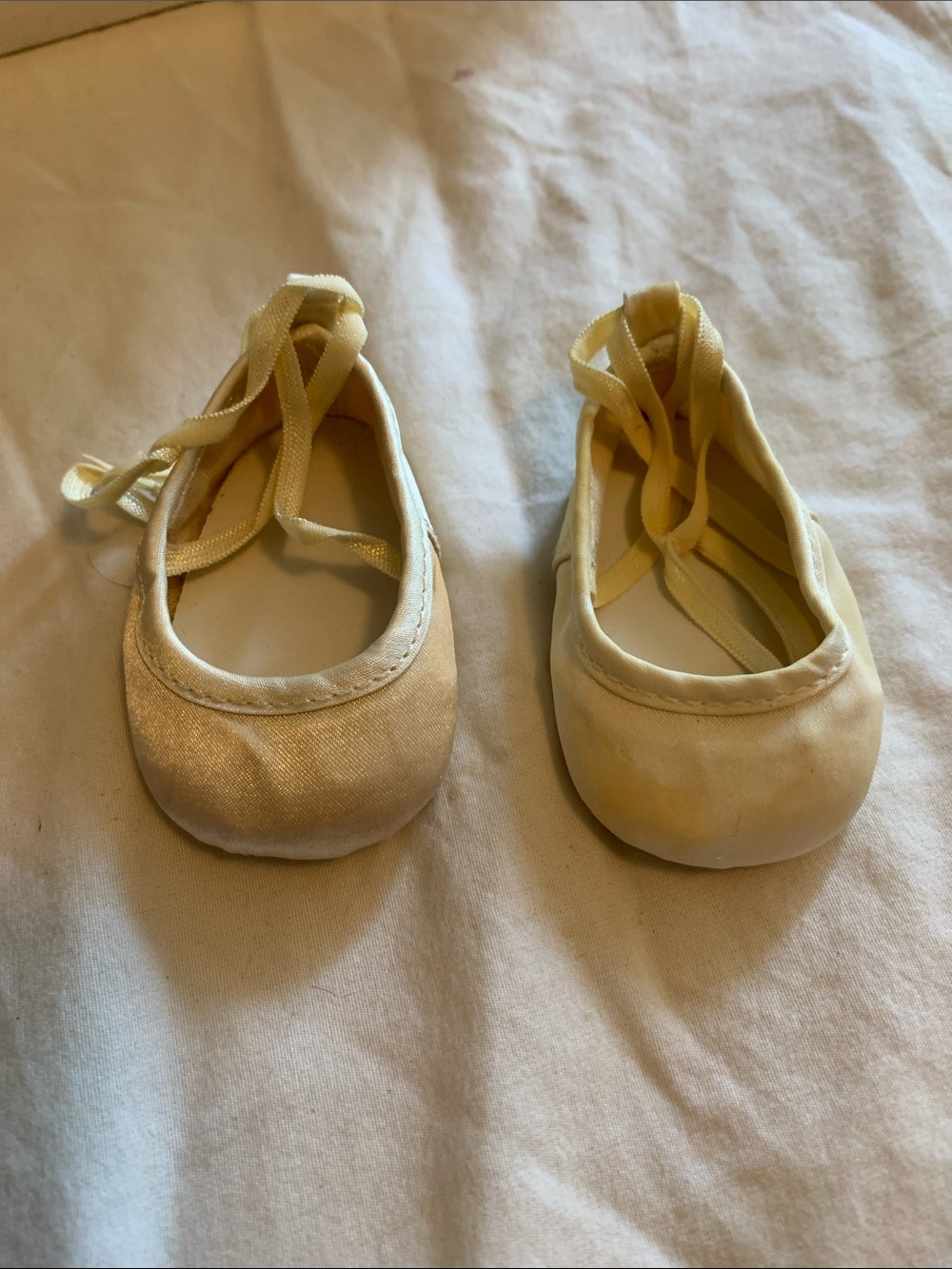 American Girl Ruby Red Ballet Outfit Gold Pointe Shoes
